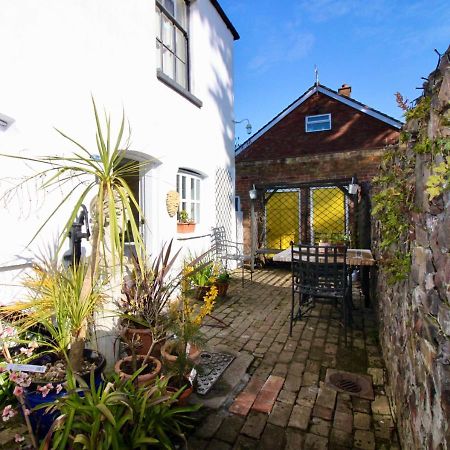 The Cottage At Barkwith House 莱斯顿 外观 照片